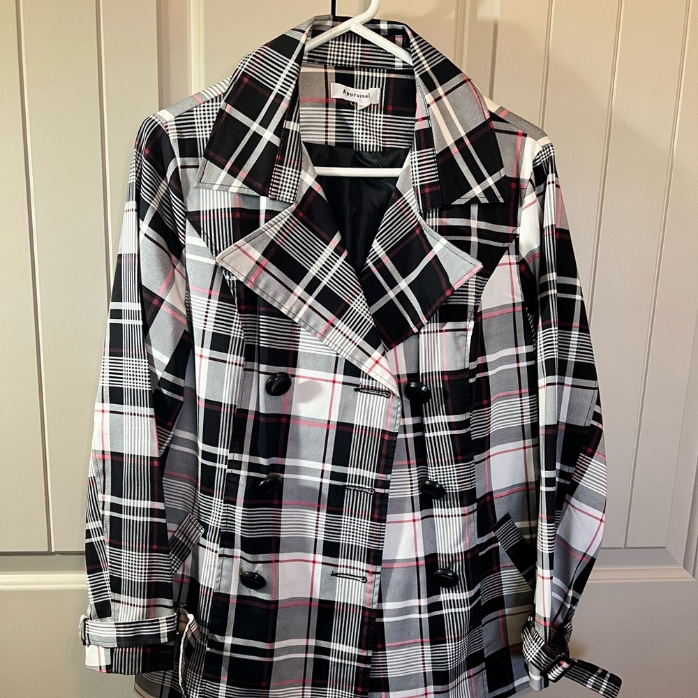 Women’s black pink and white plaid blazer.